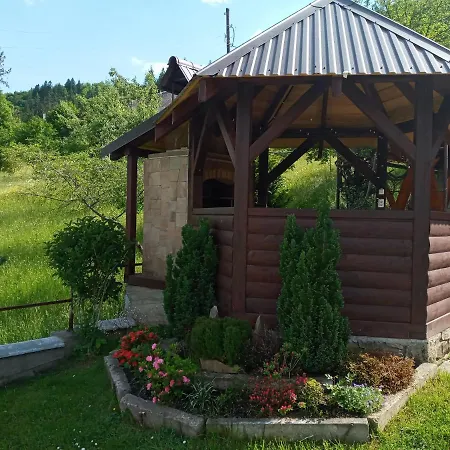 Guest house Садиба Древоцвіт Yaremche